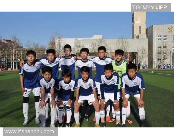 黄敏专访：从绿茵场到人生舞台的足球旅程回顾与展望